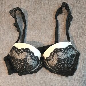 Victoria's Secret Dream Angels Black & White Lace Rhinestone Demi Bra